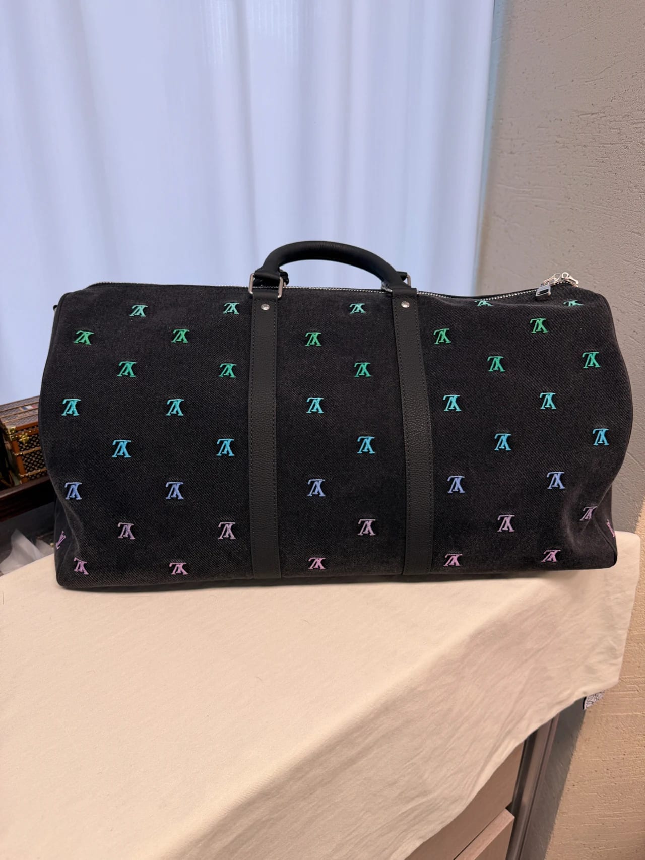 Louis Vuitton Keepall Bandoulière 50（LV Blason Denim） 縮圖 2