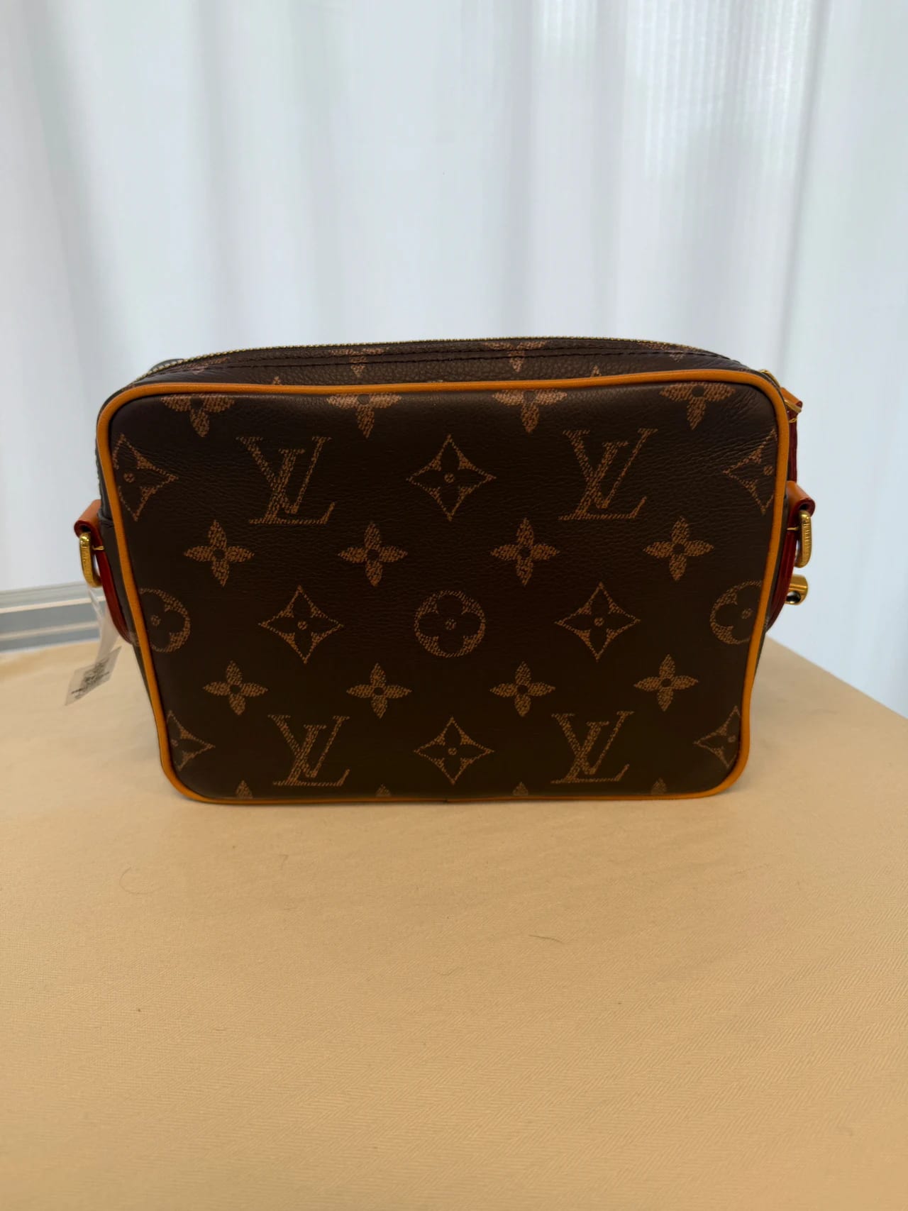 Louis Vuitton Nil Monogram 郵差袋（M45244；現行復刻為 Nil GM） 縮圖 2
