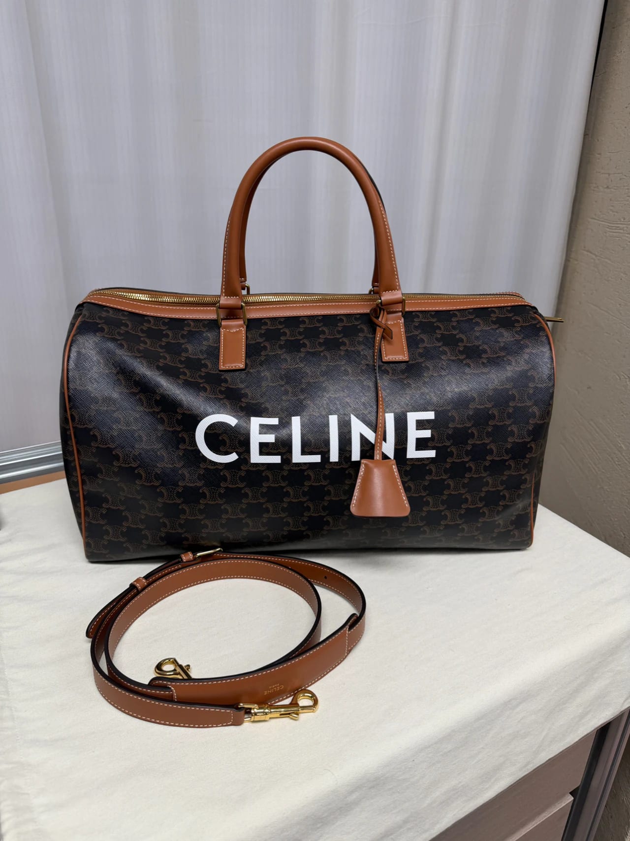 Celine Large Voyage Bag in Triomphe Canvas with CELINE Print 縮圖 1