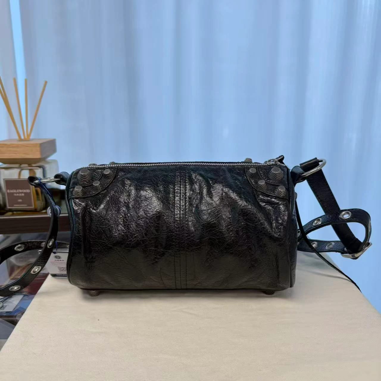 Balenciaga Le Cagole Cylinder Shoulder Bag 縮圖 2