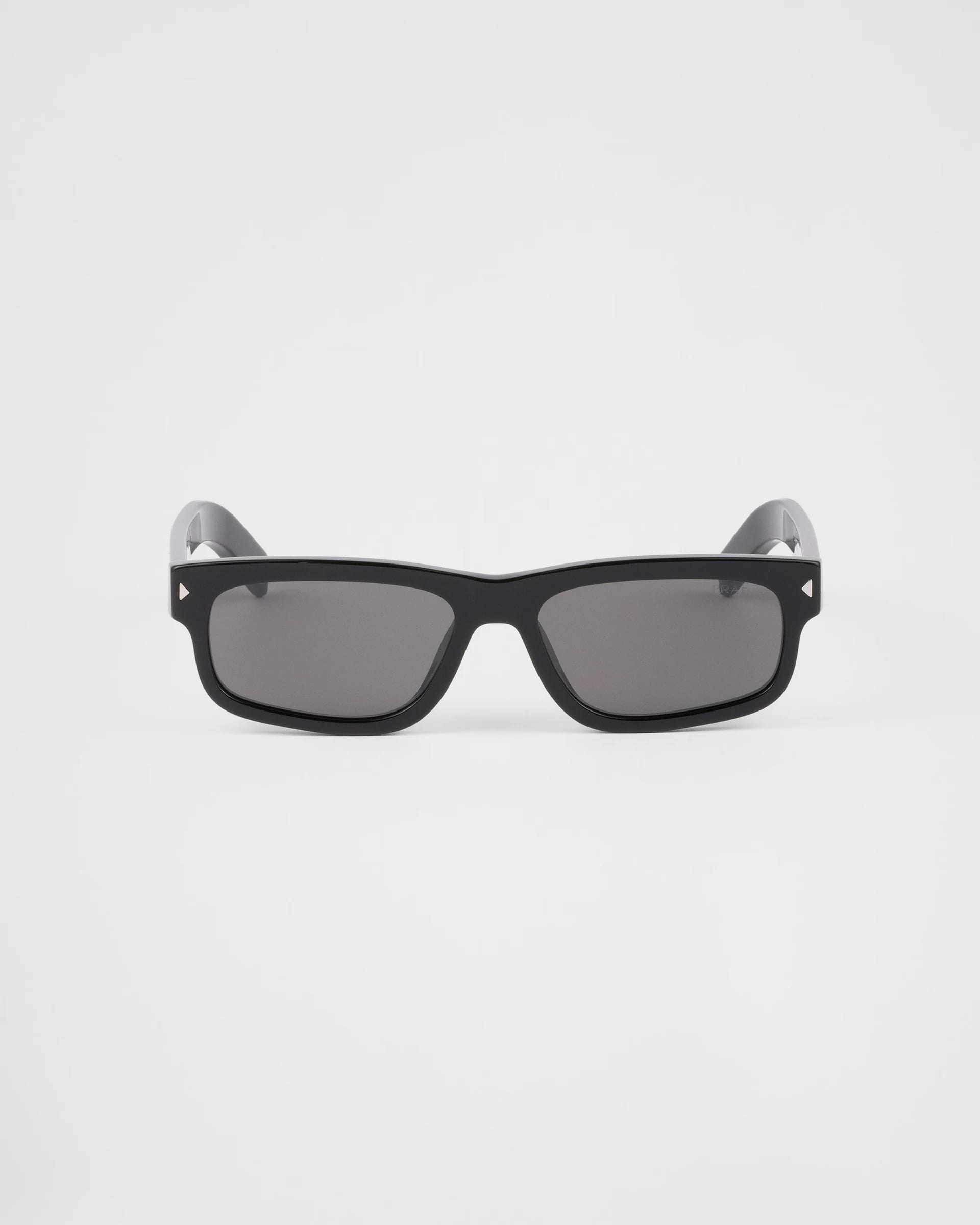 Prada Sunglasses With The Iconic Metal Plaque 縮圖 1