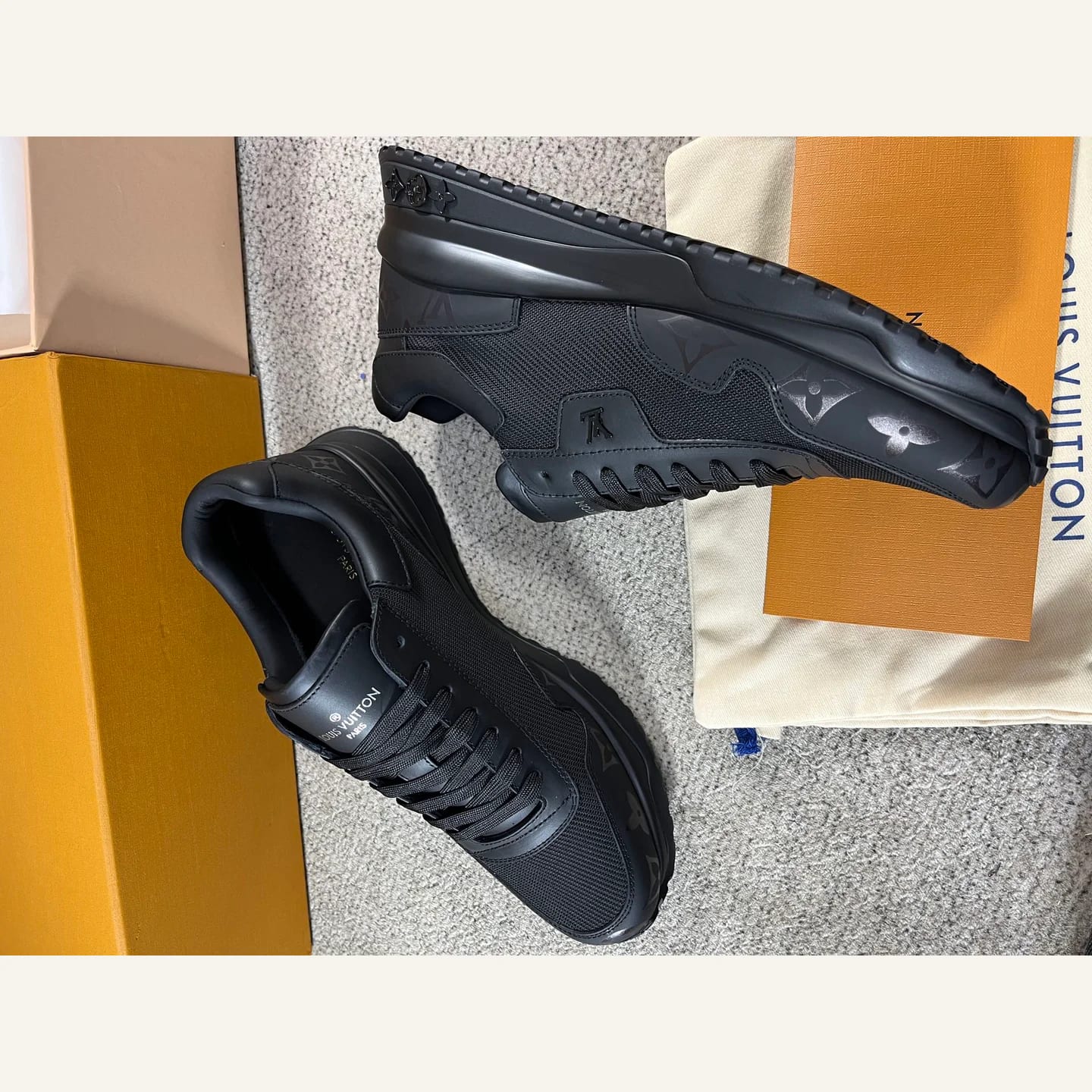 Louis Vuitton Run Away Sneaker 縮圖 3