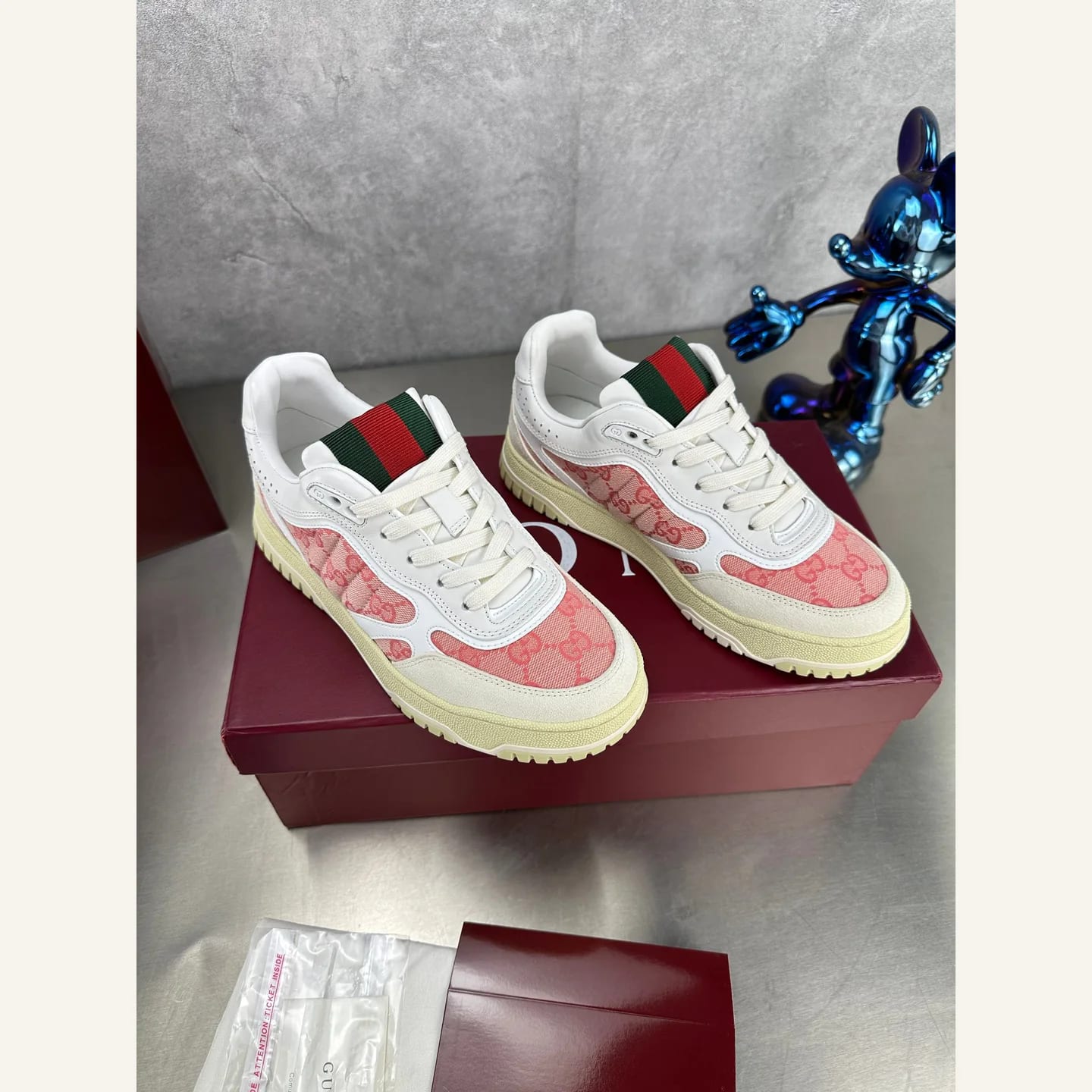 Gucci Distressed Basketball Sneaker 縮圖 2