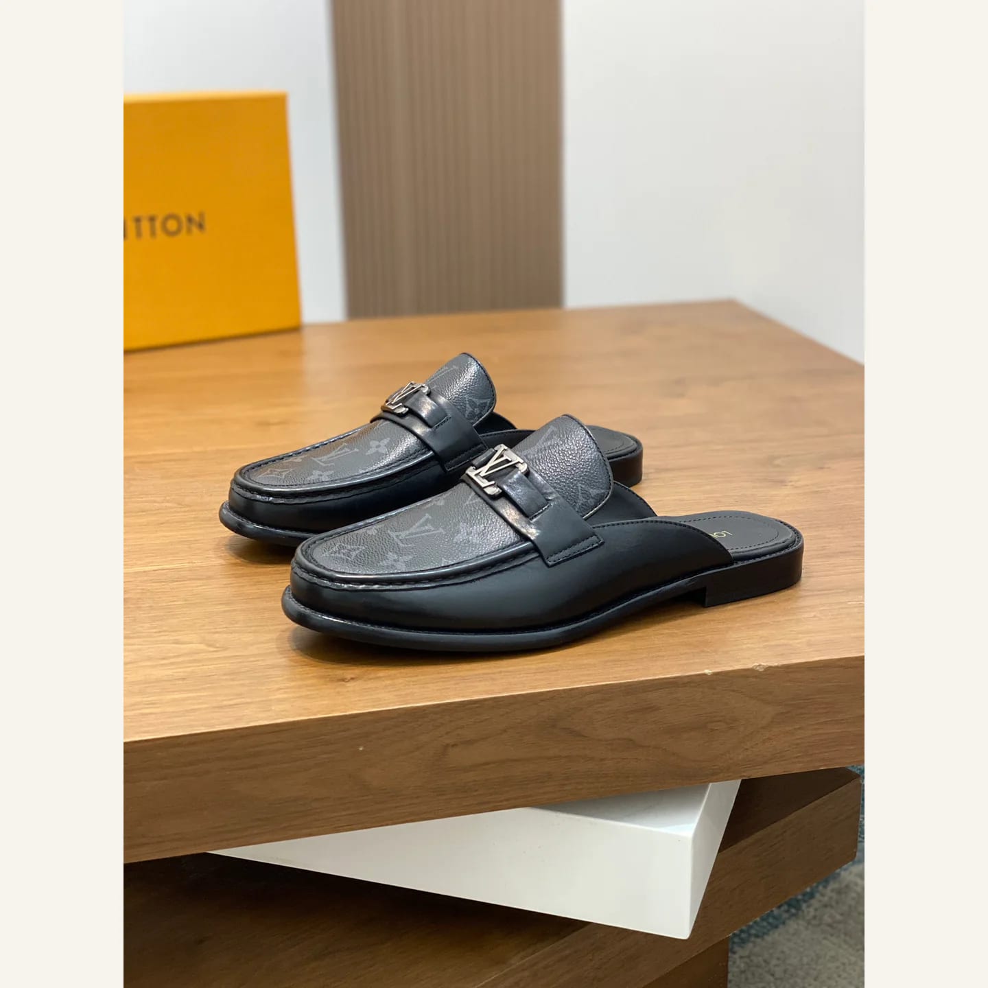 Louis Vuitton Backless Major Loafer 縮圖 3