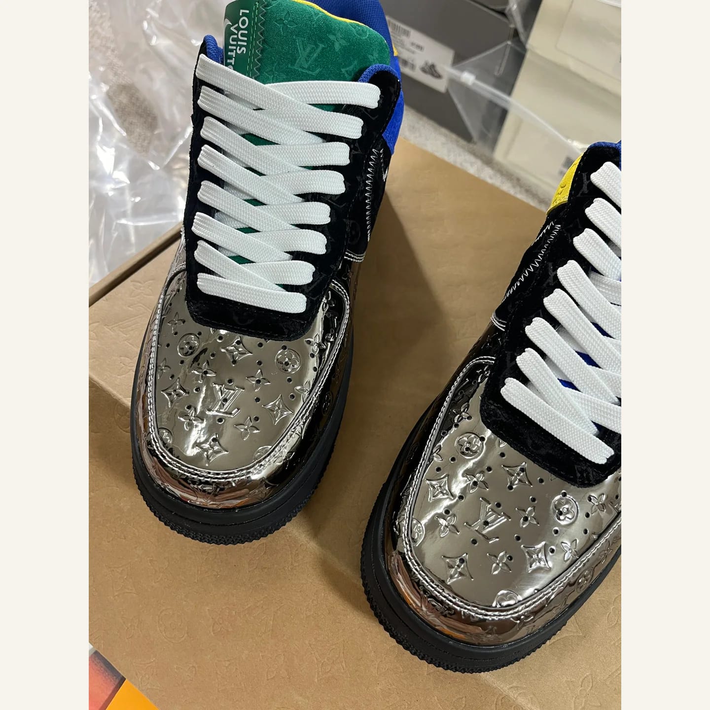 Louis Vuitton x Nike Air Force 1 Low 縮圖 4