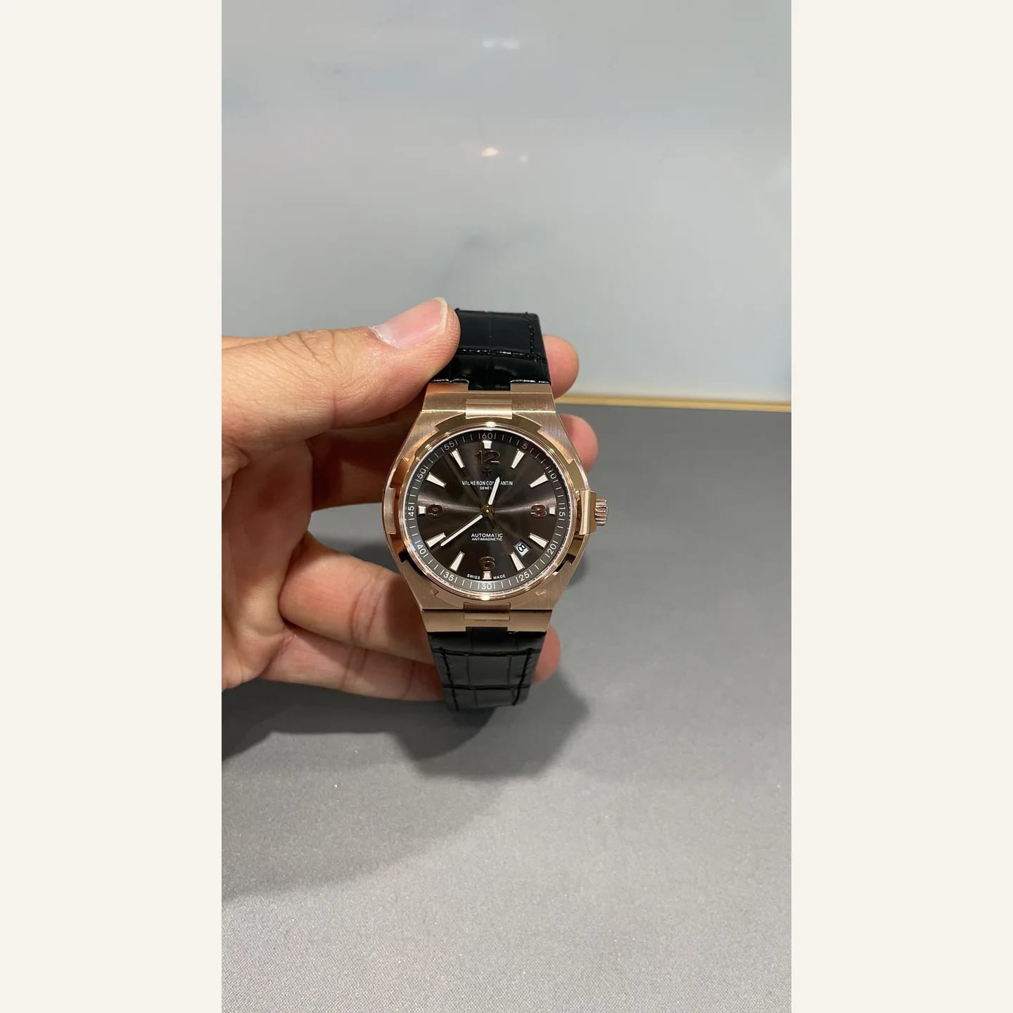Vacheron Constantin Overseas 縮圖 1
