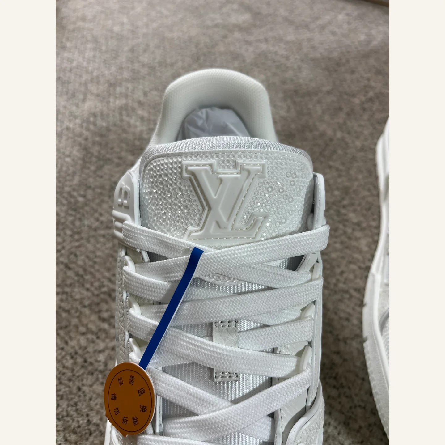 Louis Vuitton Crystal LV Trainer Sneaker 縮圖 2