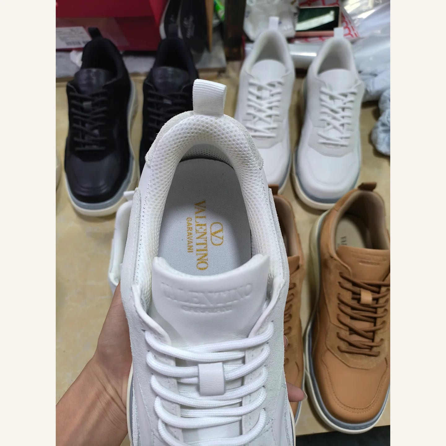 Valentino Garavani One Stud Low-top Sneaker 縮圖 4