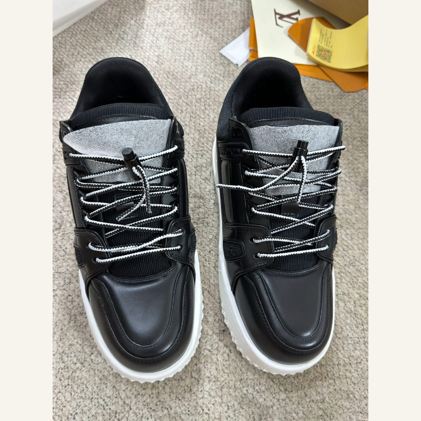 Louis Vuitton LV Trainer Sneaker 縮圖 2
