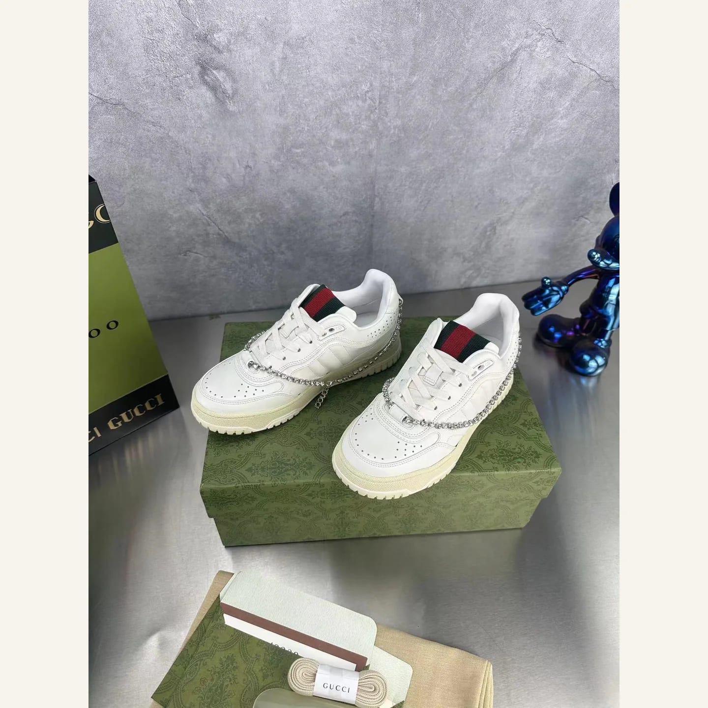 Gucci Distressed Basketball Sneaker 縮圖 3