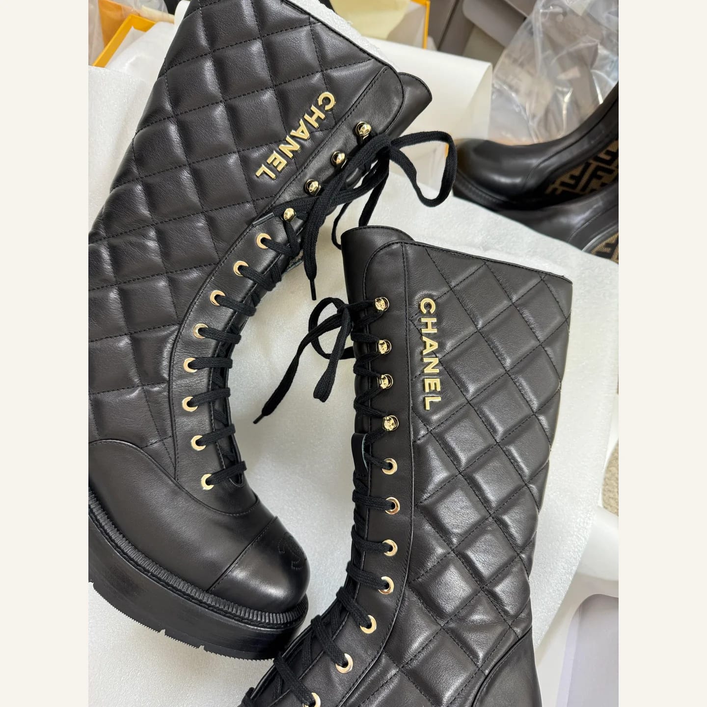 CHANEL CC Lace-up Combat Boot 縮圖 3