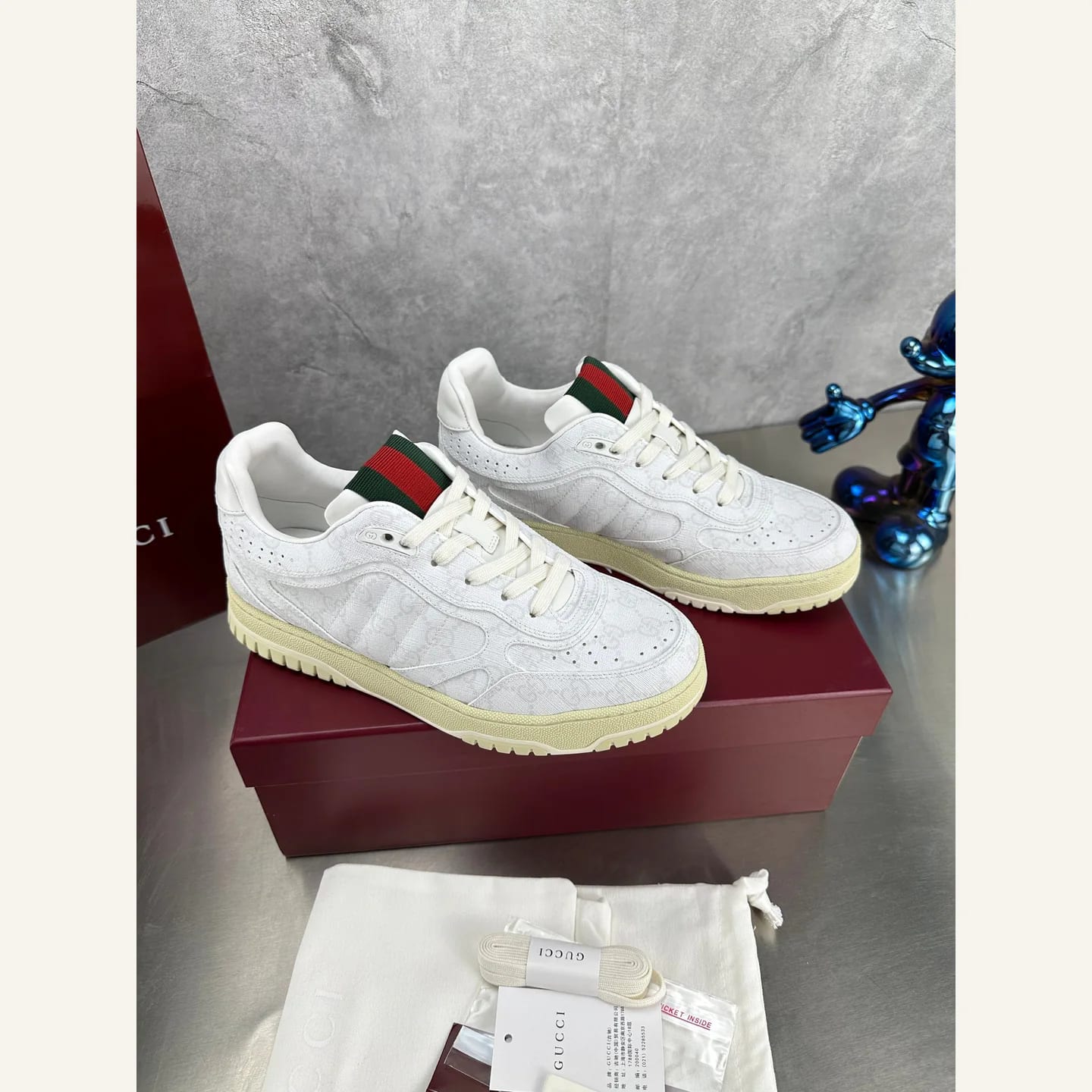 Gucci Distressed Basketball Sneaker 縮圖 3