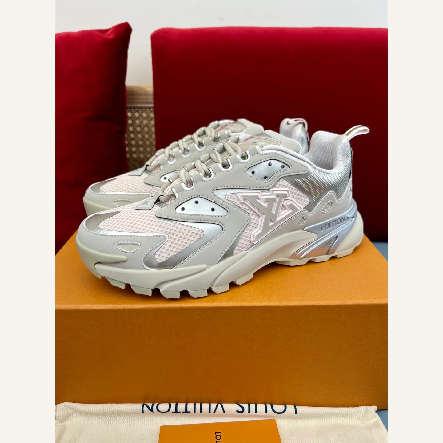 Louis Vuitton LV Runner Tatic Sneaker 縮圖 3