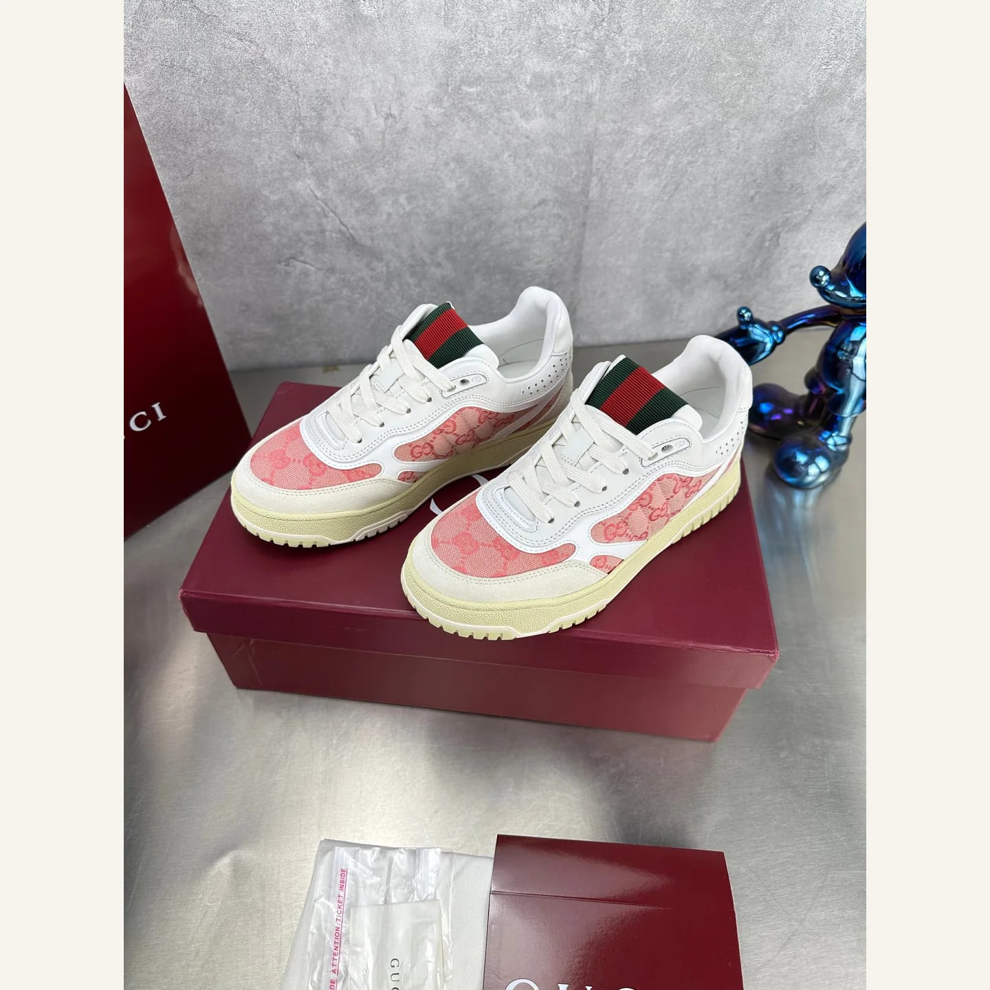 Gucci Distressed Basketball Sneaker 縮圖 3
