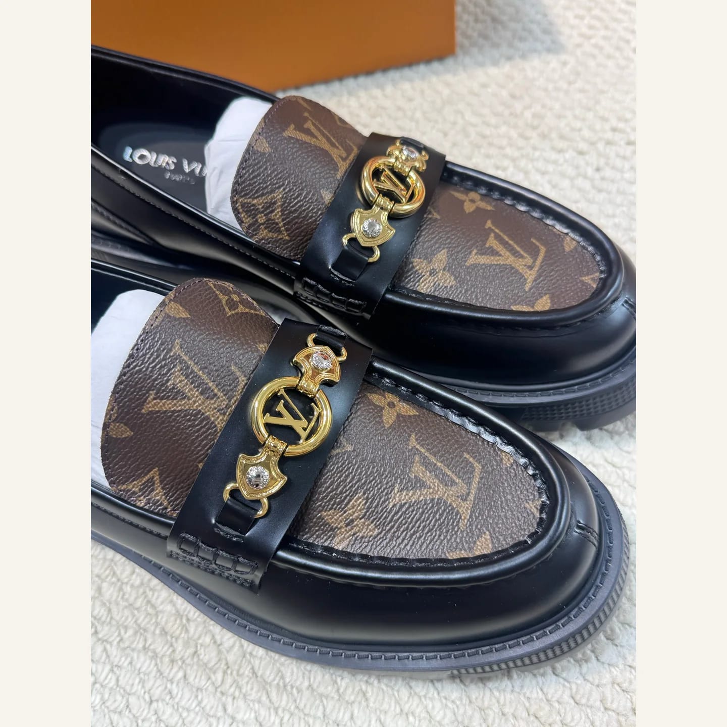 Louis Vuitton Monogram Chain Loafer 縮圖 3