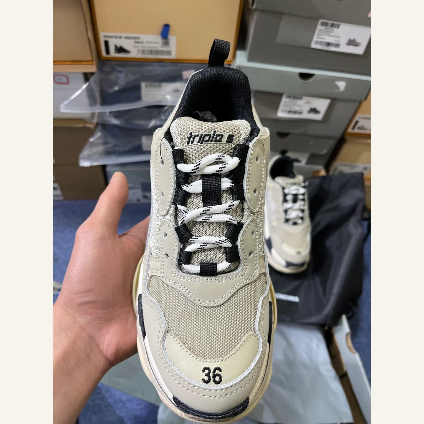 Balenciaga Runner Sneaker 縮圖 3