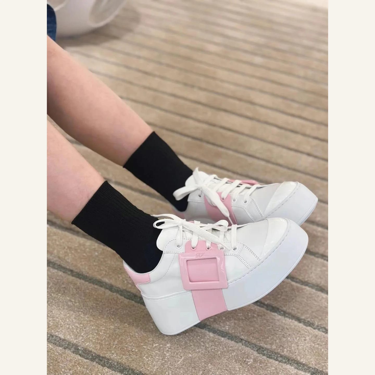 Roger Vivier Viv' Skate Sneaker 縮圖 3