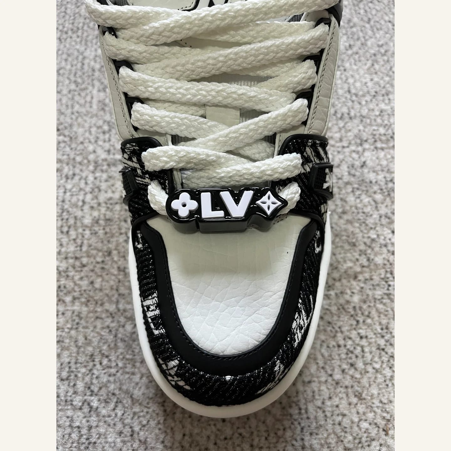 Louis Vuitton LV Trainer Sneaker 縮圖 2
