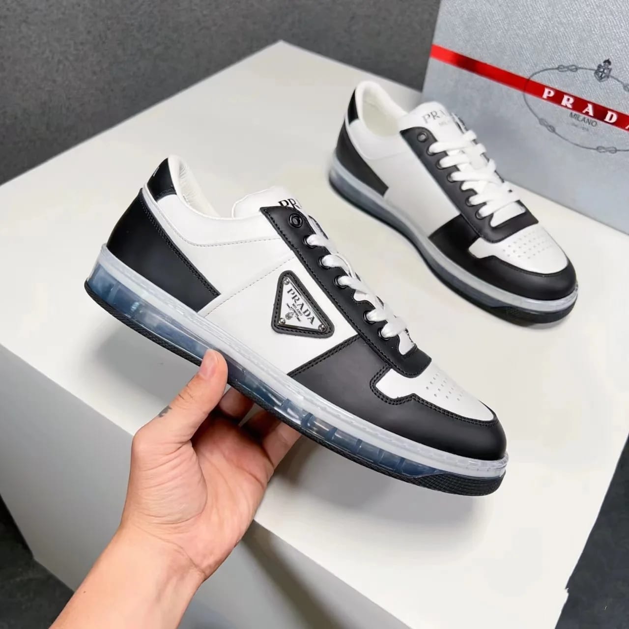 Prada Leather Low-top Sneaker 縮圖 4