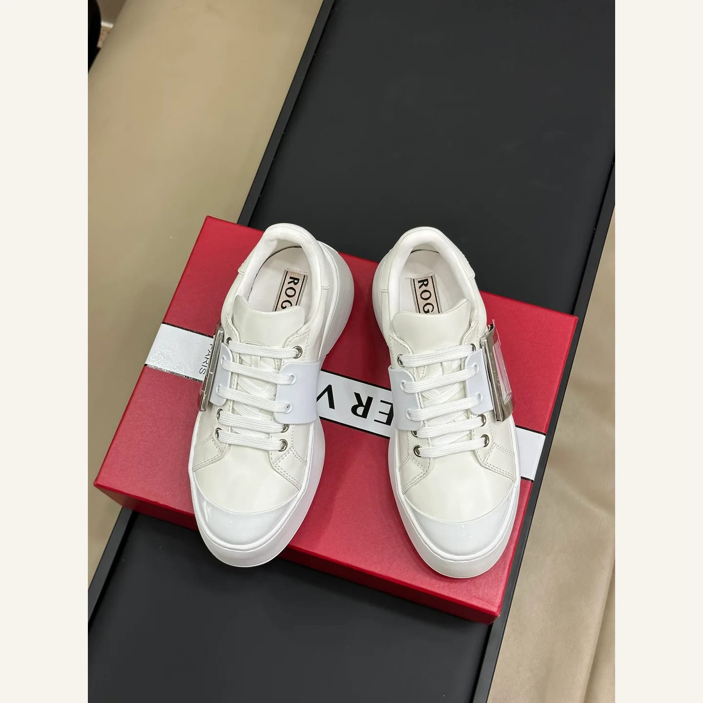 Roger Vivier Viv' Skate Sneaker 縮圖 2