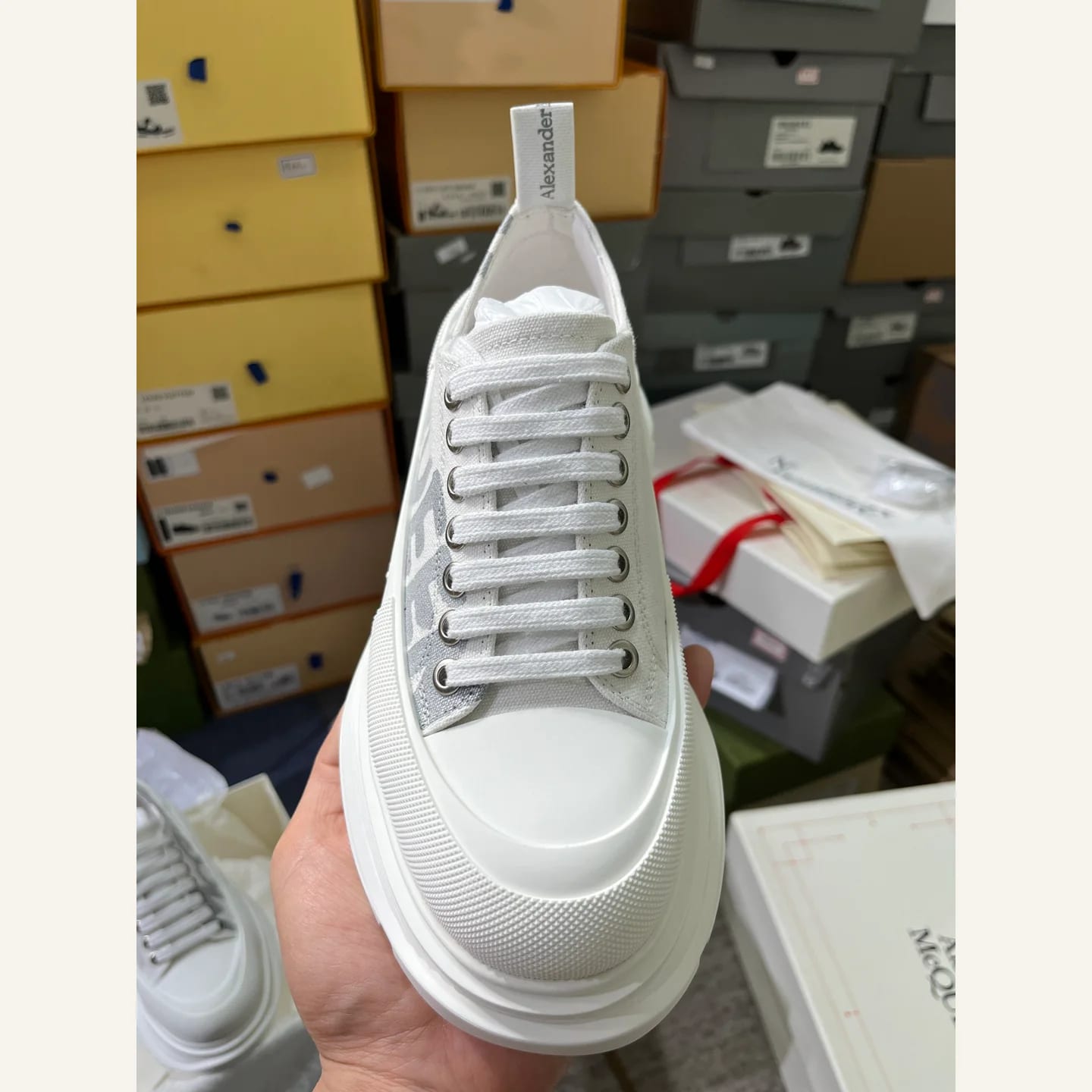 Alexander McQueen Oversized Sneaker 縮圖 3