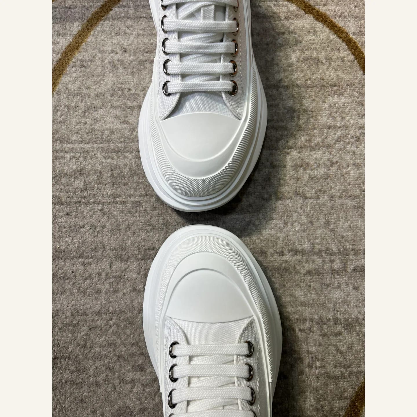 Alexander McQueen Tread Slick Sneaker 縮圖 4
