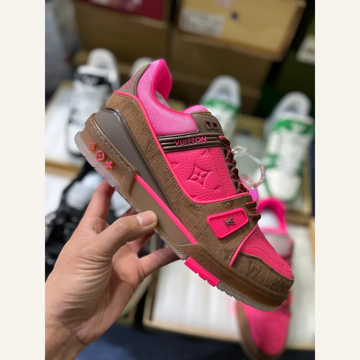 Valentino Garavani VLogo Low-top Sneaker 縮圖 1