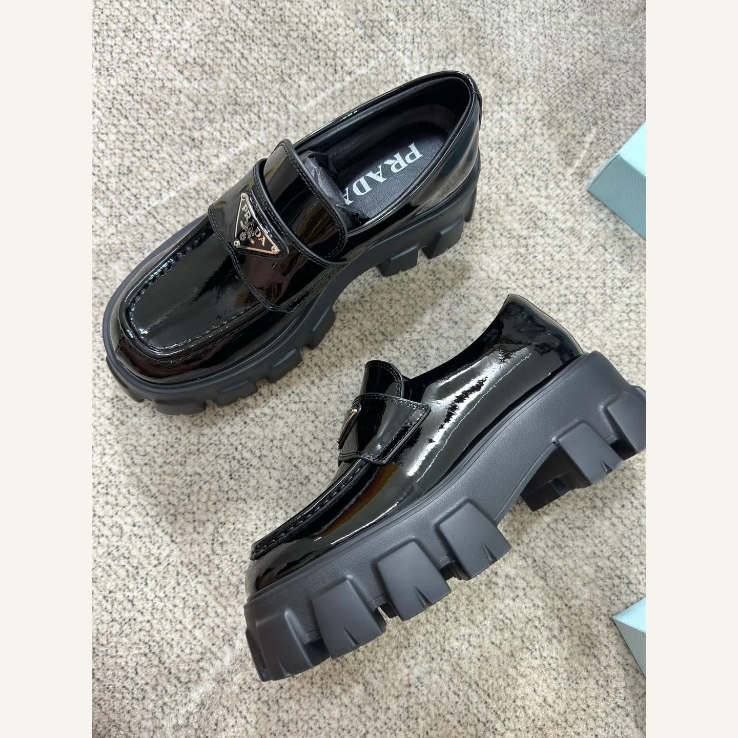 Prada Monolith Patent Loafer 縮圖 3
