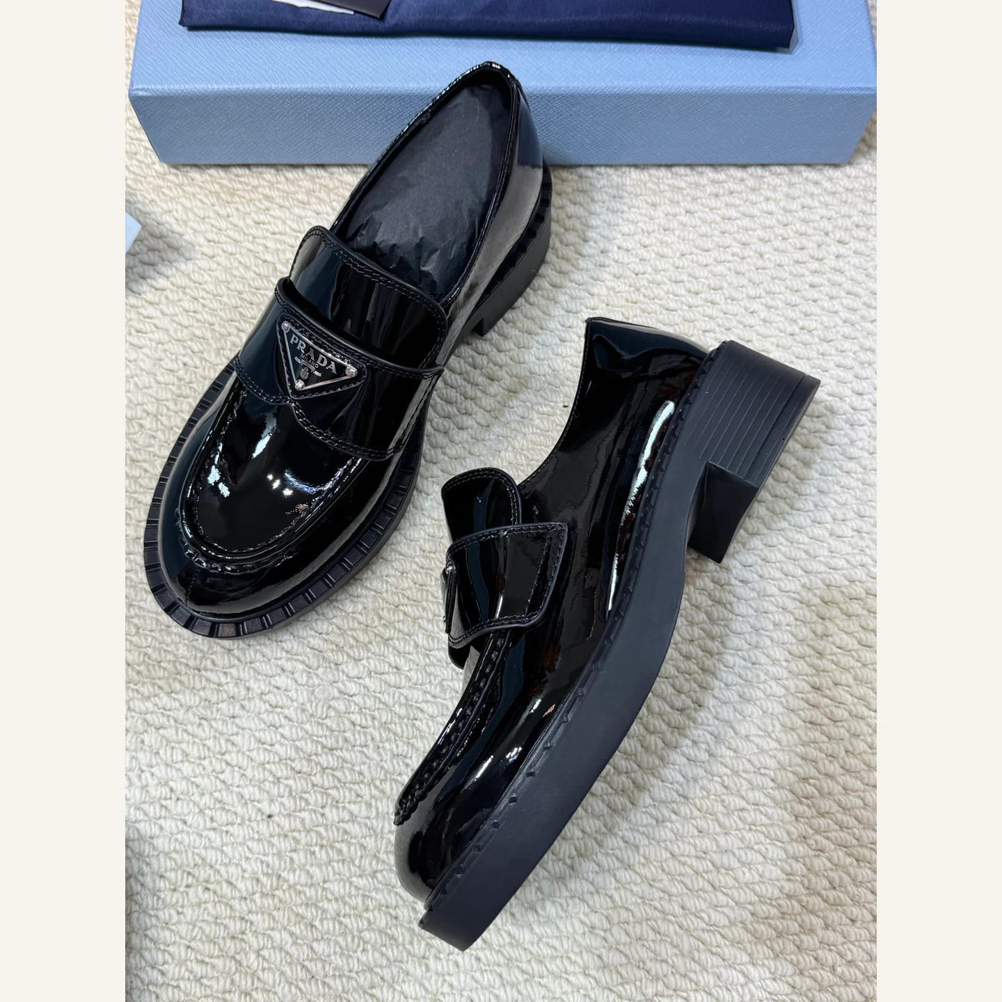 Prada Monolith Patent Loafer 縮圖 3
