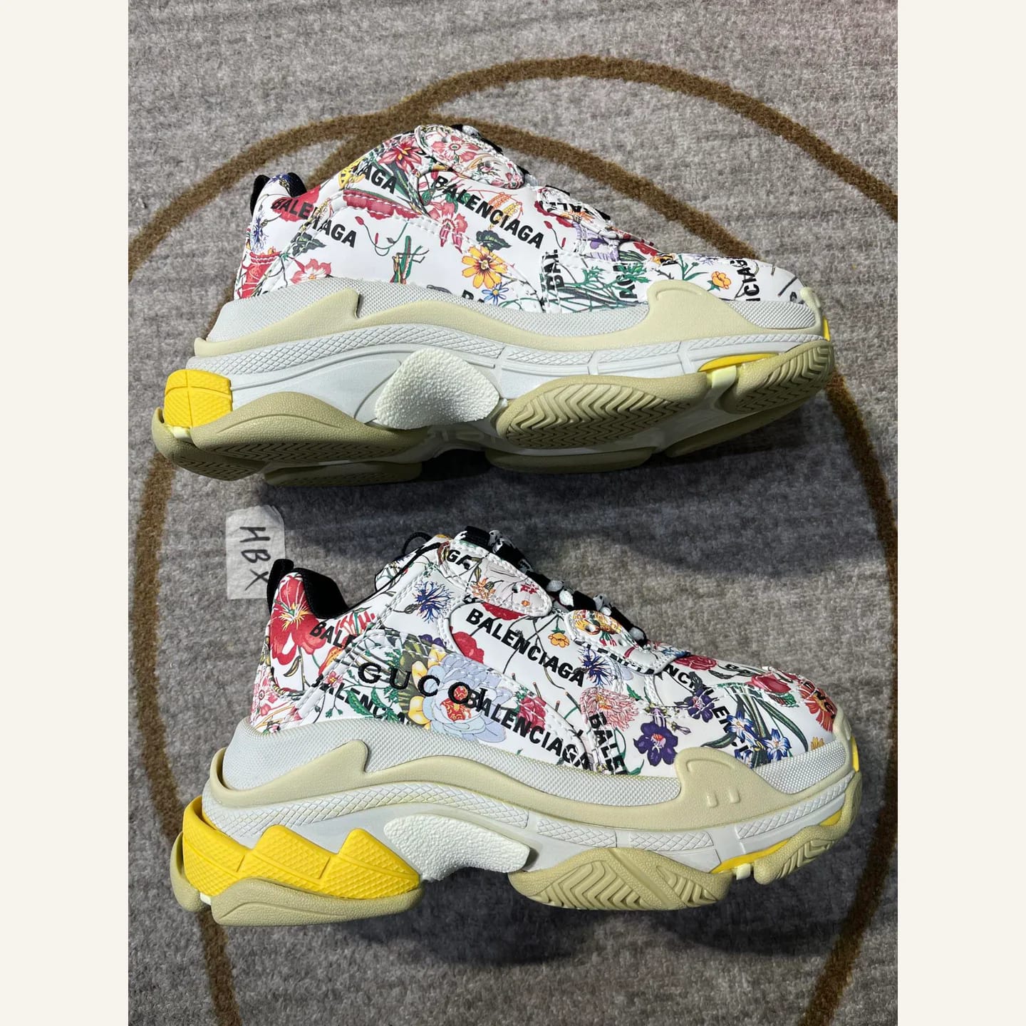 Balenciaga x Gucci Triple S Sneaker 縮圖 1