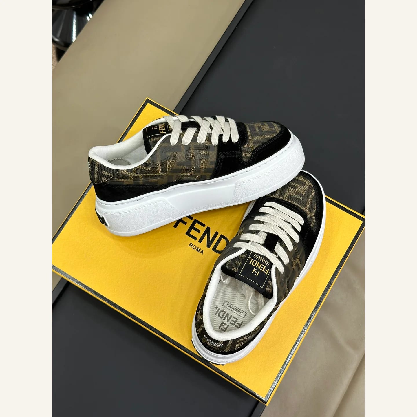 Fendi Match Sneaker 縮圖 3