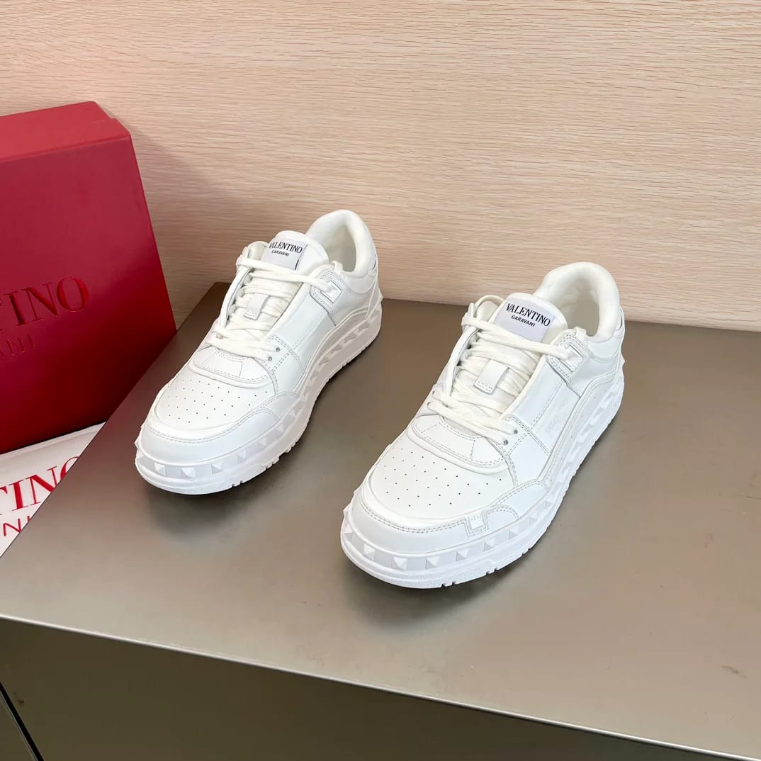 Valentino Garavani Freedots Sneaker 縮圖 1