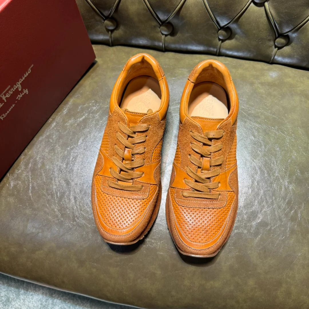 Ferragamo Washed-leather Low-top Sneaker 縮圖 1