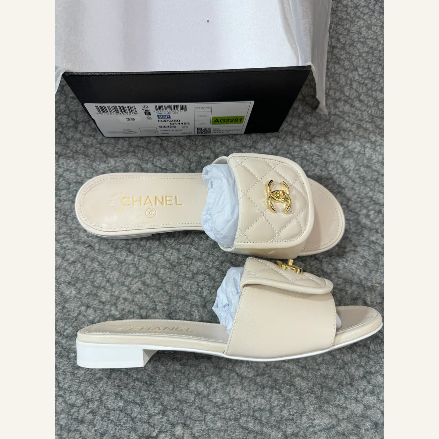 CHANEL Quilted CC Slide 縮圖 4