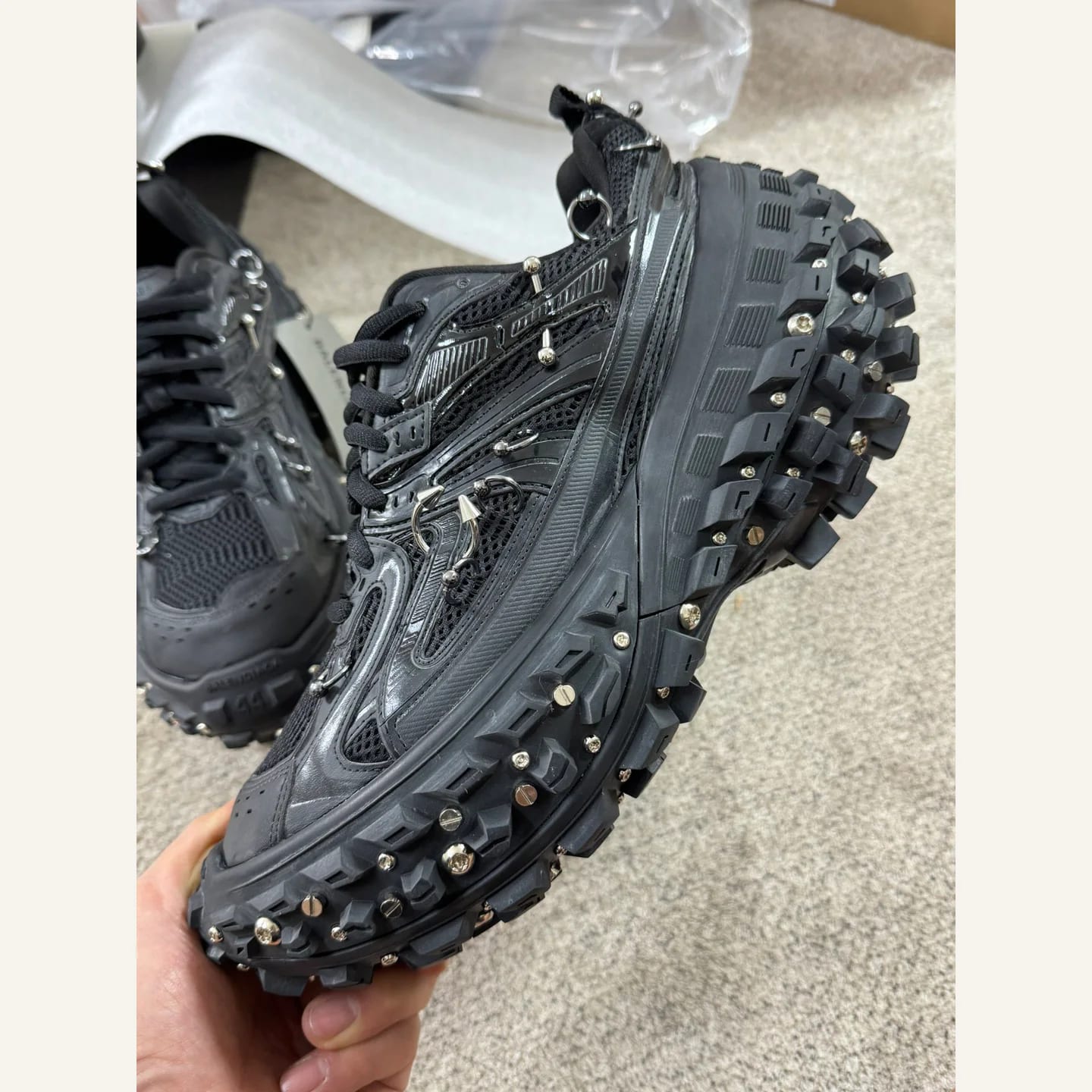 Balenciaga Defender Sneaker 縮圖 1