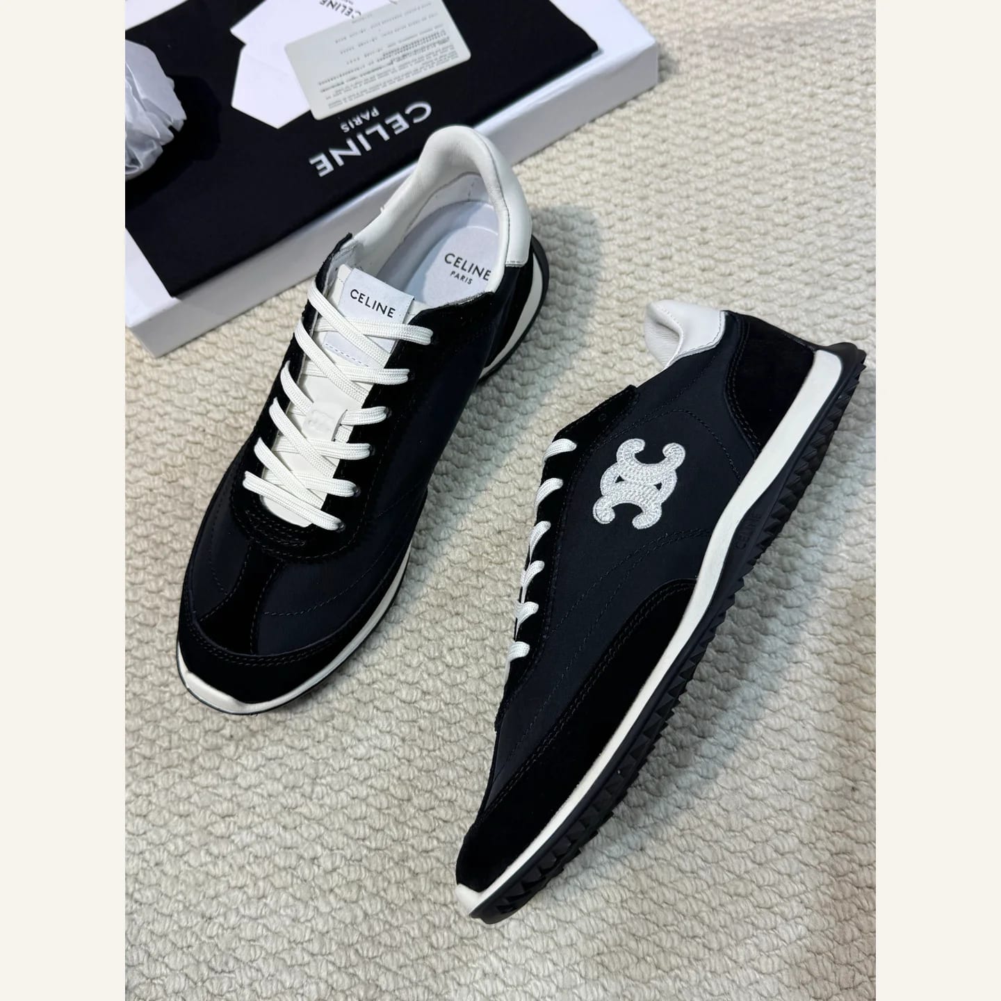 CELINE Triomphe Low-top Sneaker 縮圖 2