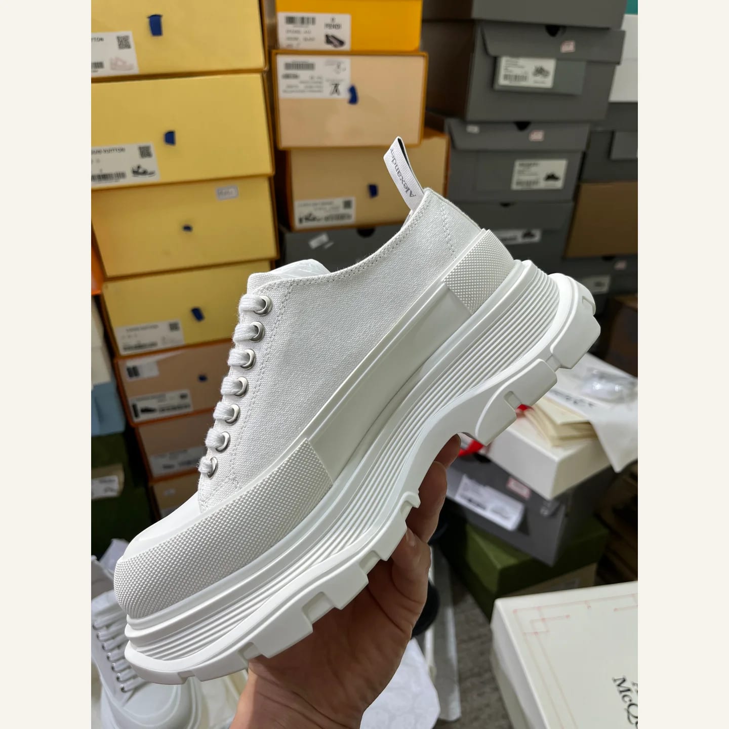 Alexander McQueen Oversized Sneaker 縮圖 2
