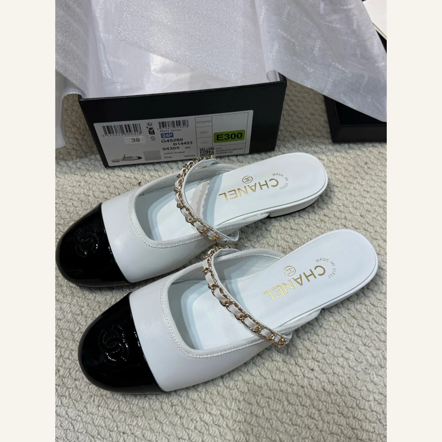 CHANEL Cap-toe Mary Jane Mule 縮圖 1