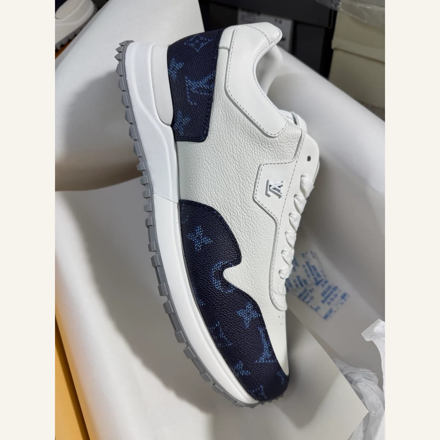 Louis Vuitton Run Away Sneaker 縮圖 3