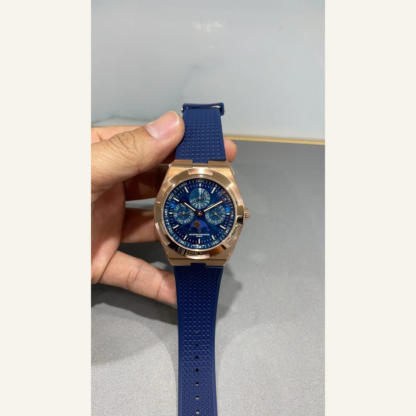 Vacheron Constantin Overseas 縮圖 1