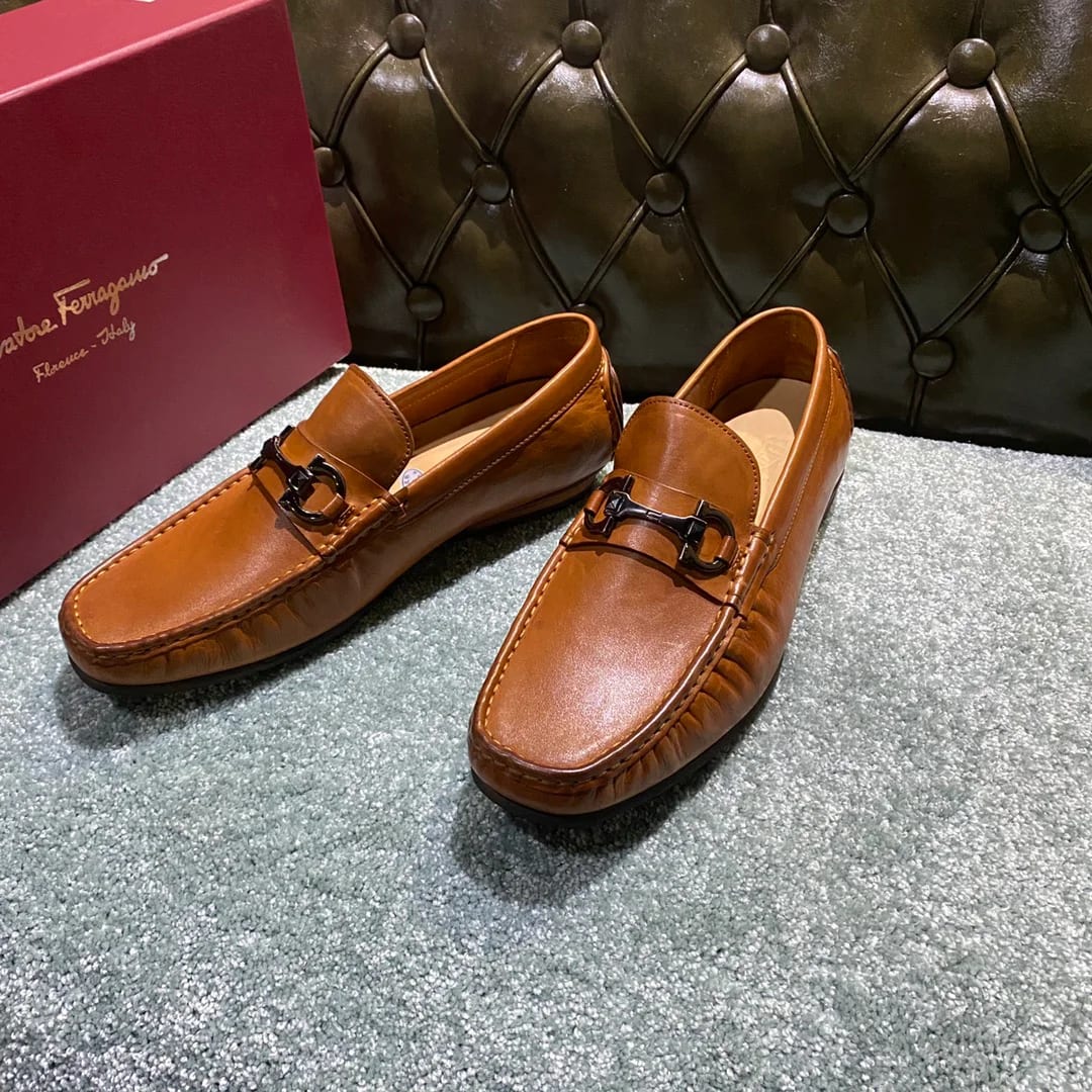 Ferragamo Washed-leather Loafer 縮圖 2