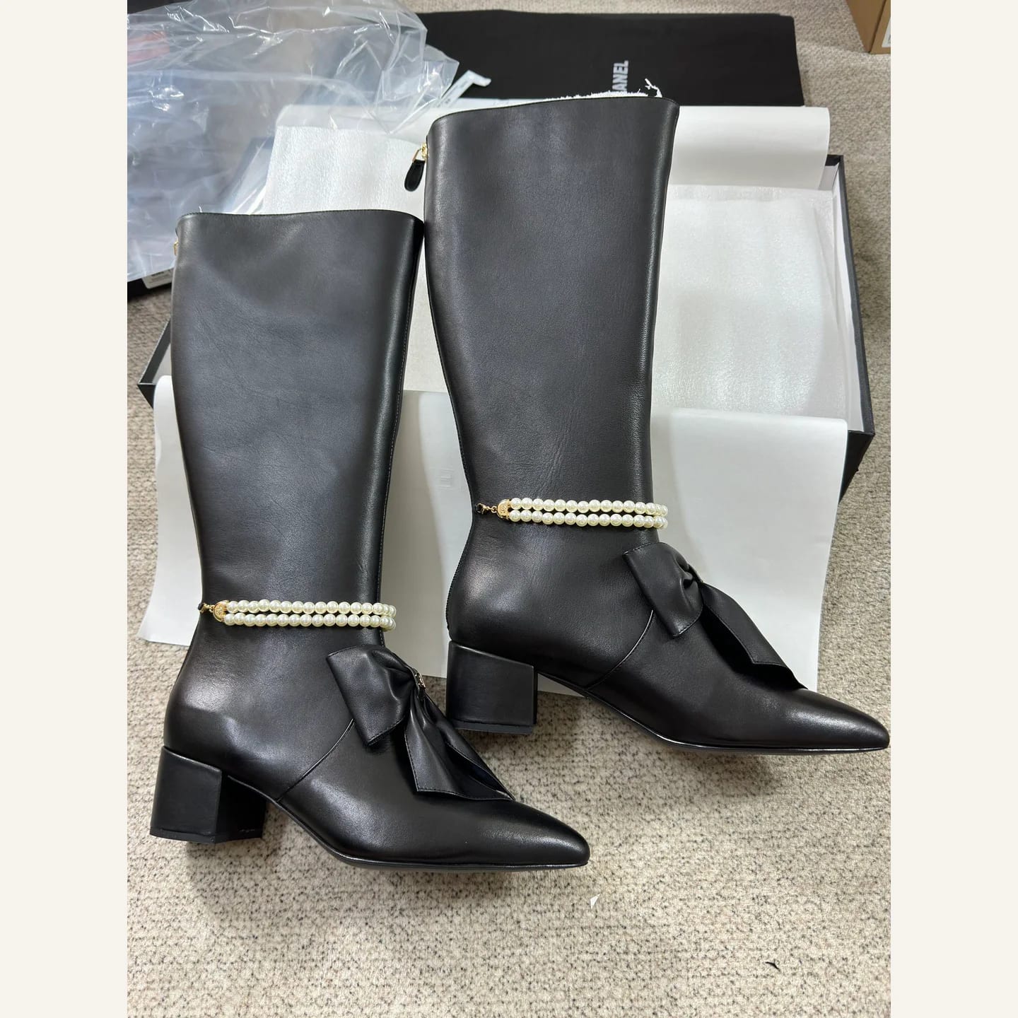 CHANEL Pearl-chain Knee-high Boot 縮圖 1