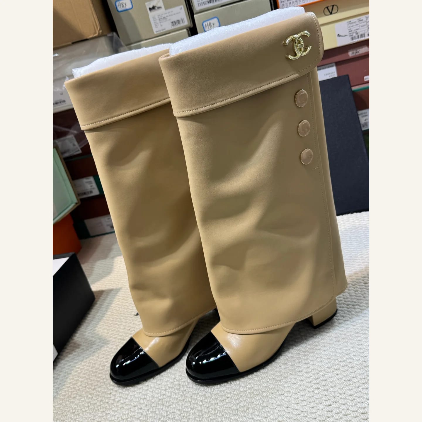 CHANEL CC Cap-toe Knee-high Boot 縮圖 1
