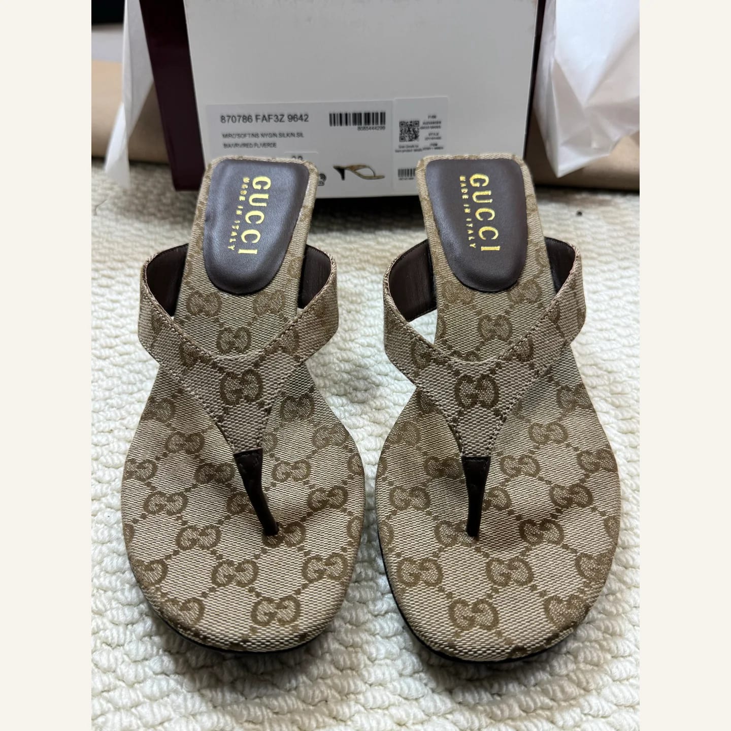Gucci GG Supreme Thong Sandal 縮圖 3