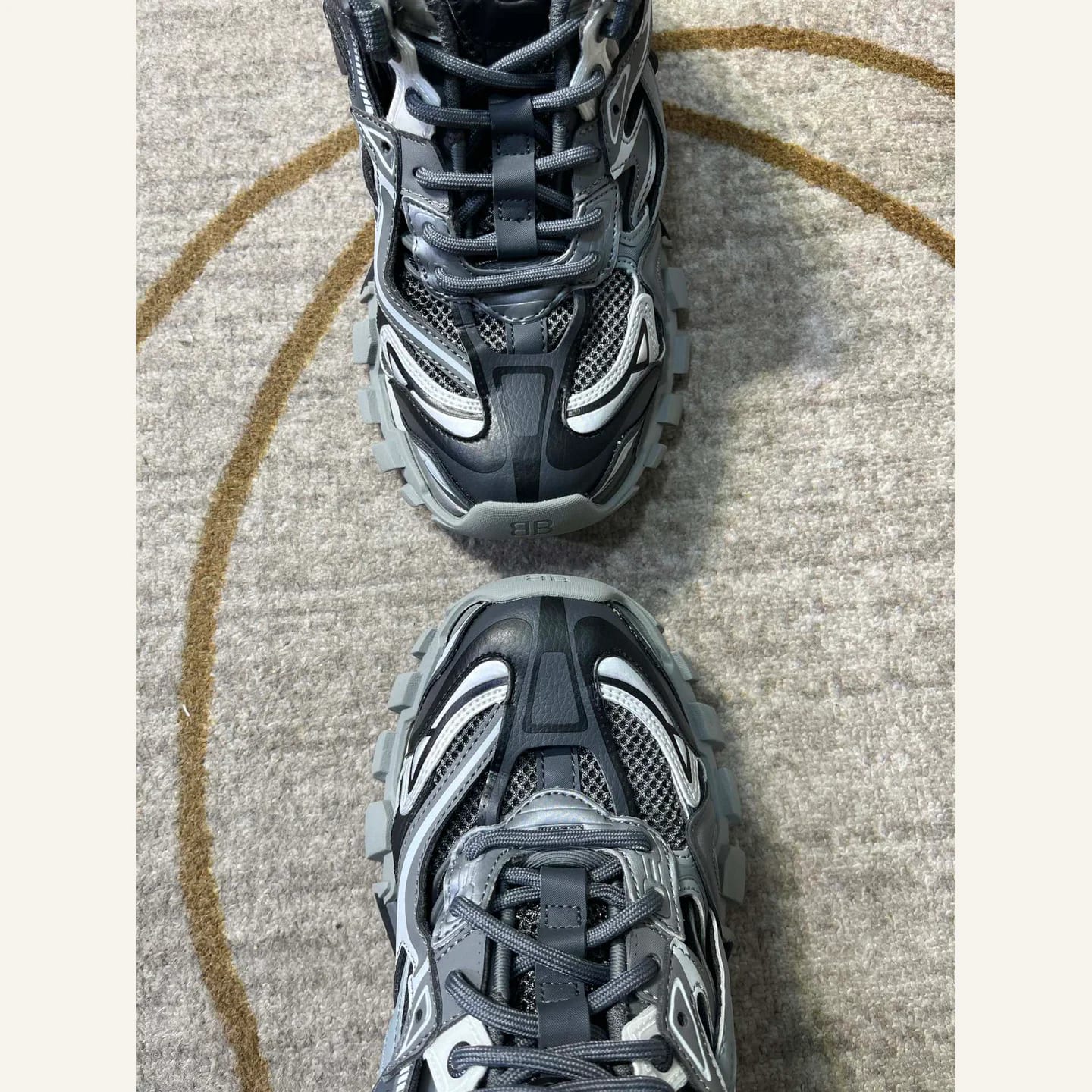 Balenciaga Runner Sneaker 縮圖 3