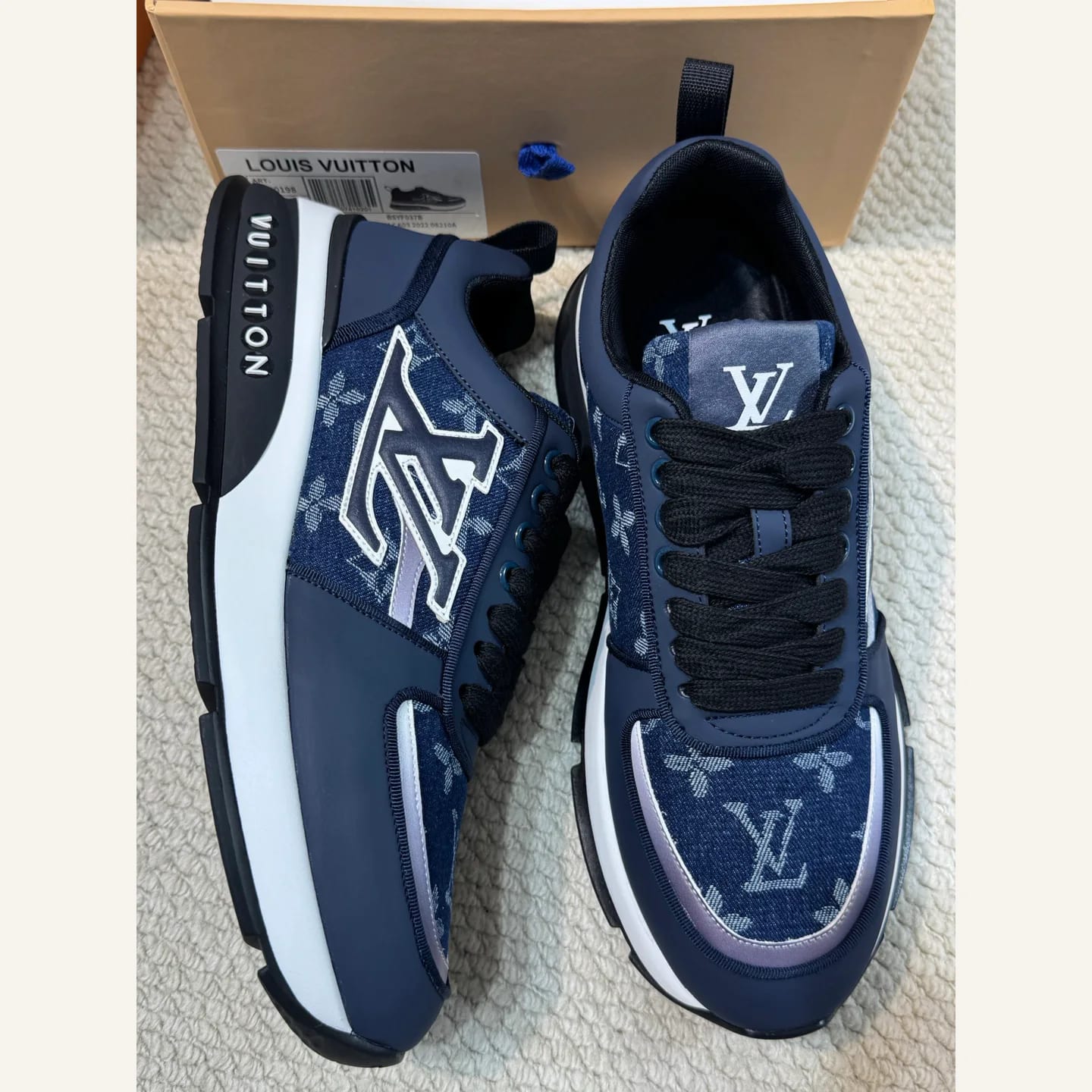 Louis Vuitton LV Runner Tatic Sneaker 縮圖 3