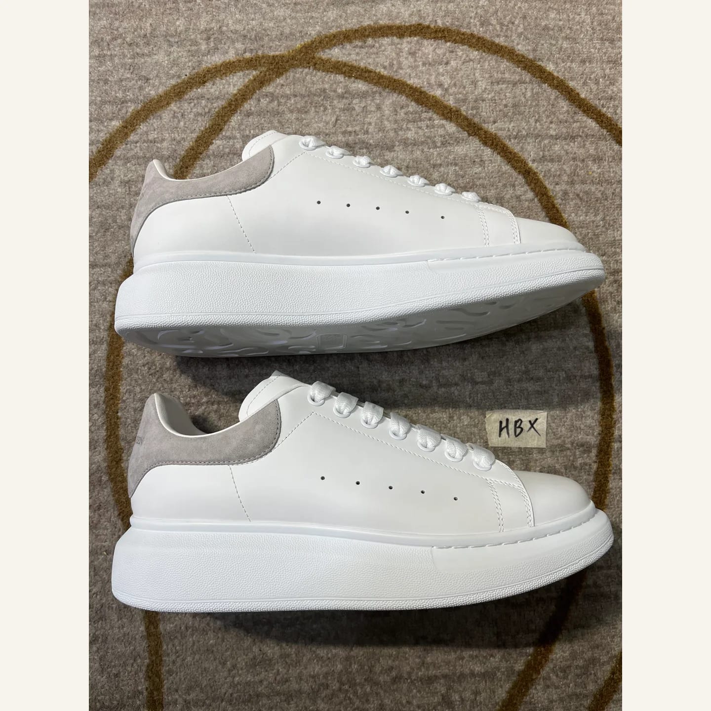 Alexander McQueen Oversized Sneaker 縮圖 1