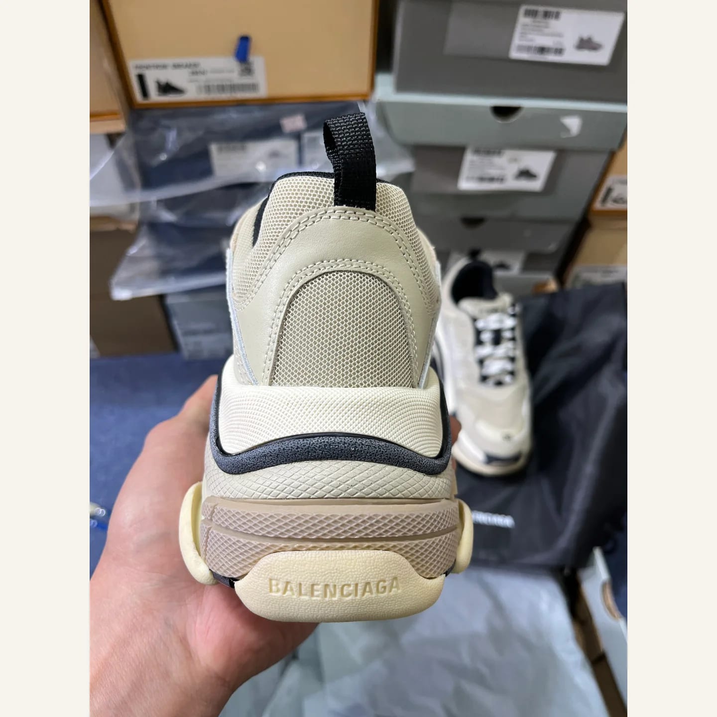 Balenciaga Runner Sneaker 縮圖 4