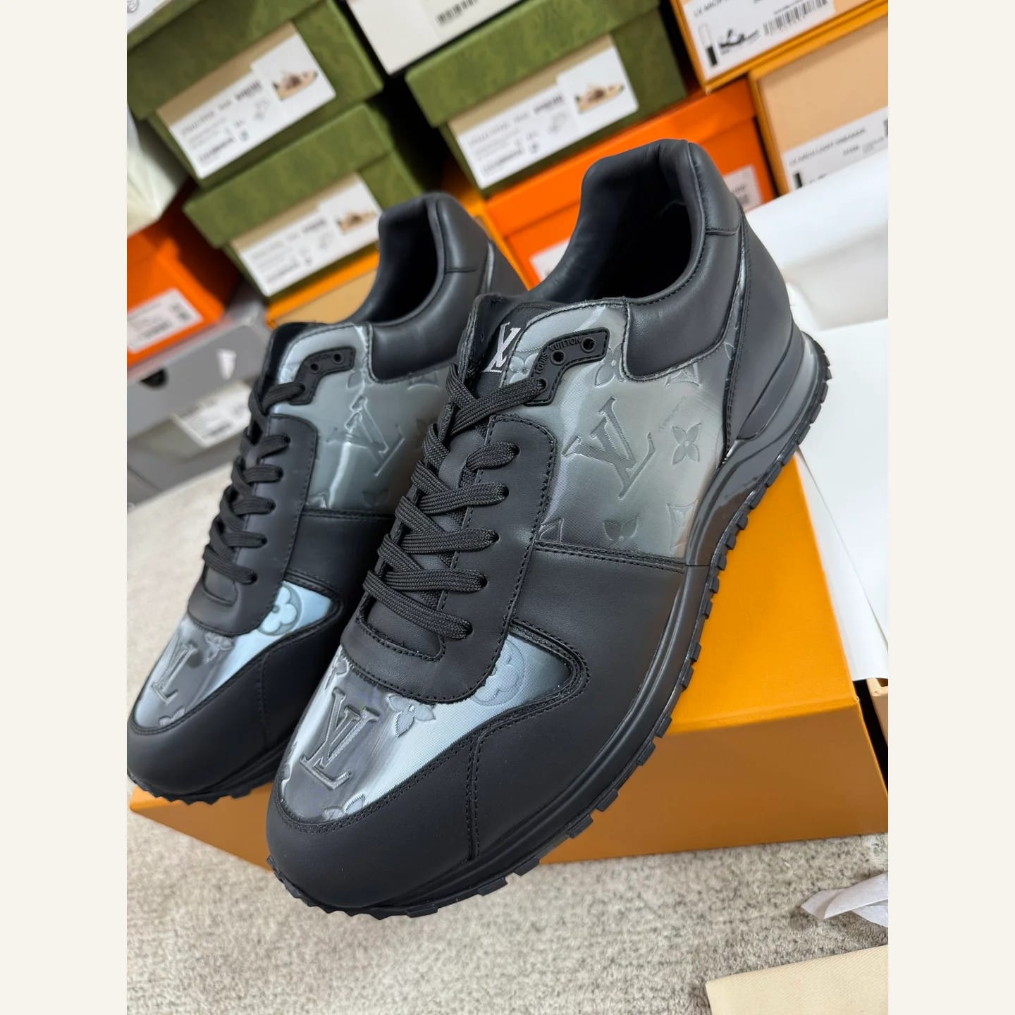 Louis Vuitton Run Away Sneaker 縮圖 1