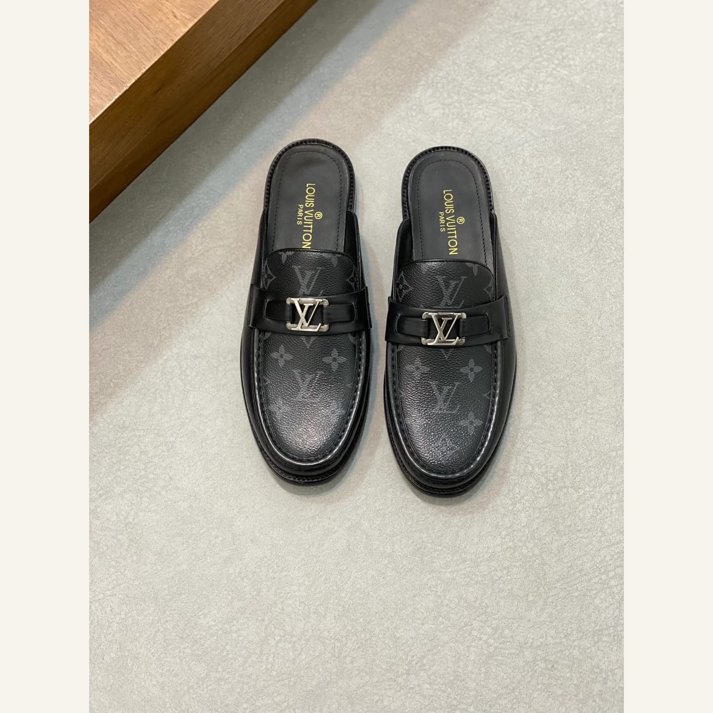 Louis Vuitton Backless Major Loafer 縮圖 1